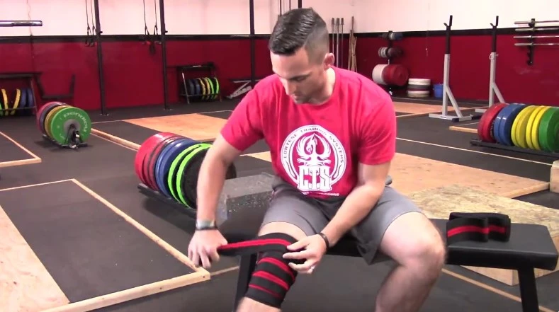 How tight should I wrap my knees with gym knee wraps
